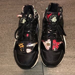 Nike huarache floral